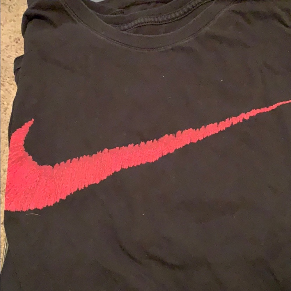 Nike tee